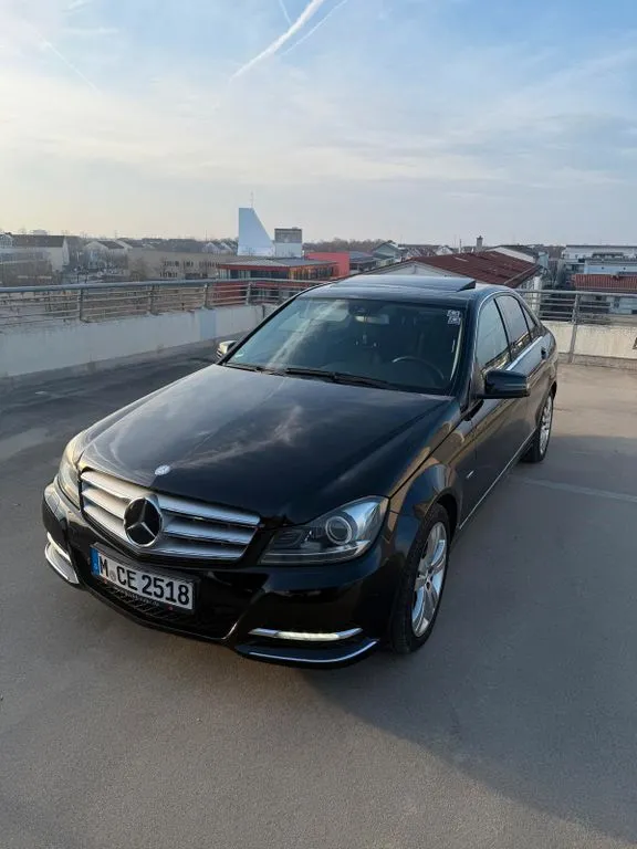 Mercedes-Benz C 220
