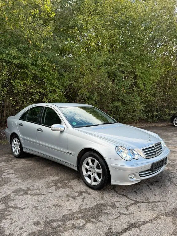 Mercedes-Benz C 200