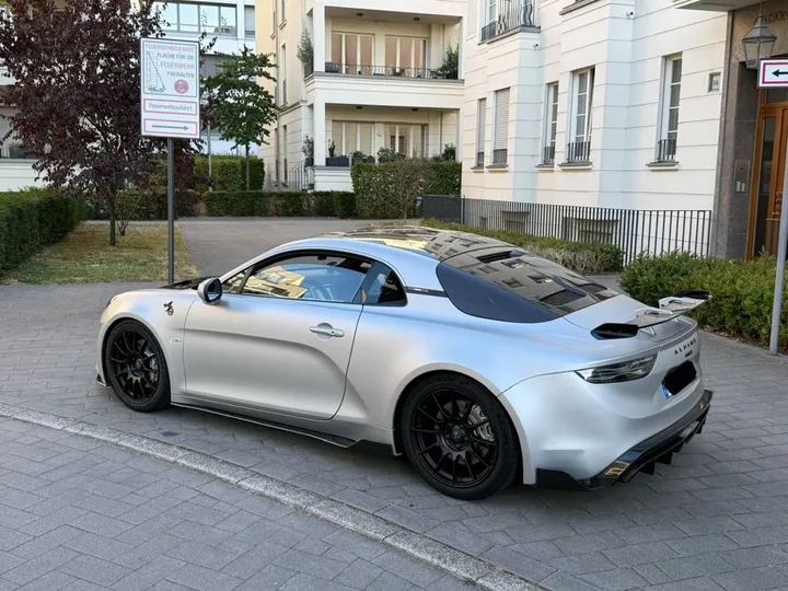 Alpine A110