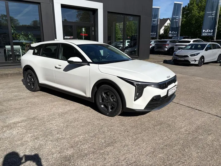 Kia K4