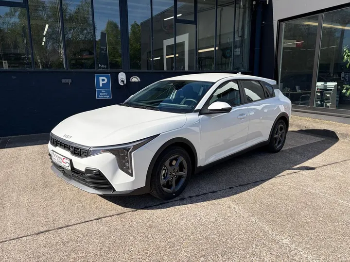Kia K4