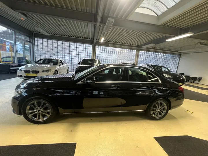 Mercedes-Benz C 200