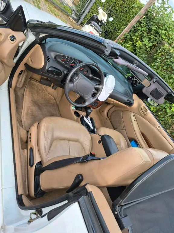 Chrysler Stratus