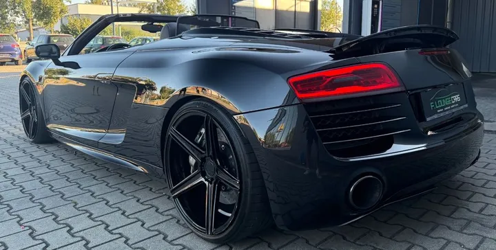 Audi R8