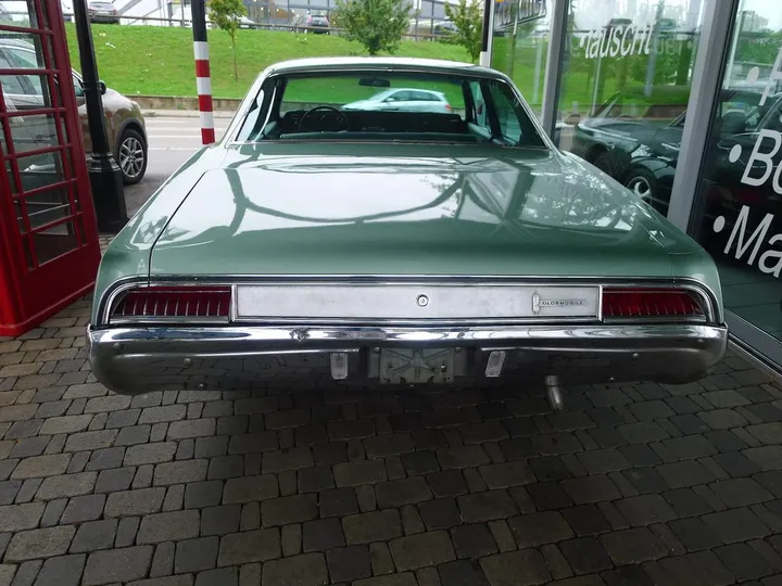 Oldsmobile Delta 88