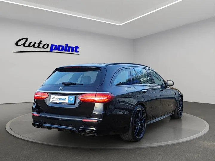 Mercedes-Benz E 63 AMG