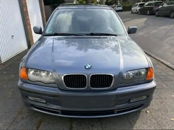 BMW 318