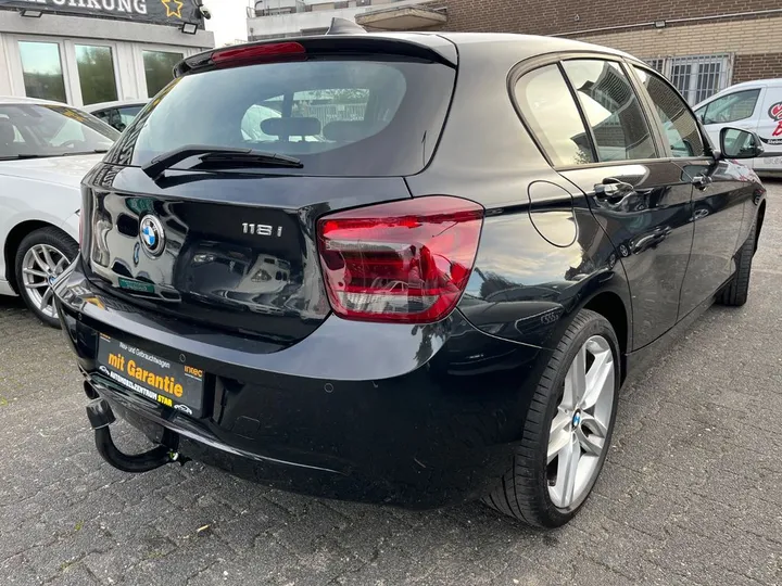 BMW 118