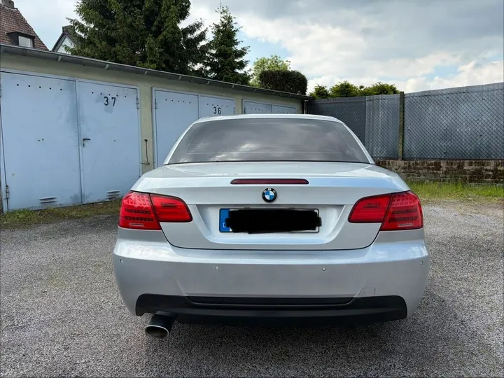 BMW 123