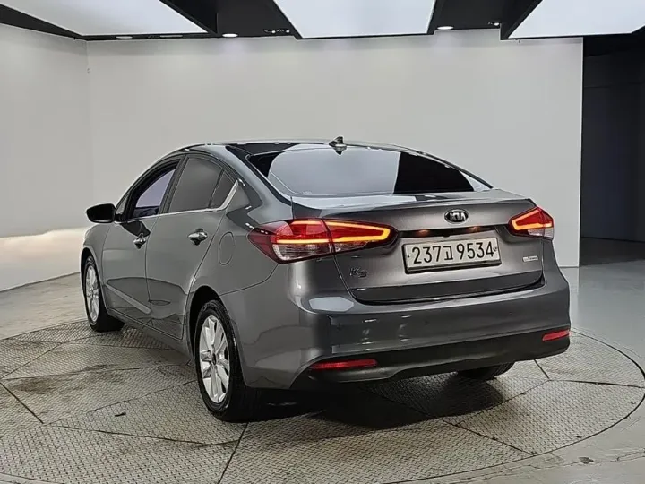 Kia K3