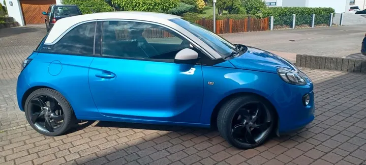 Opel Adam
