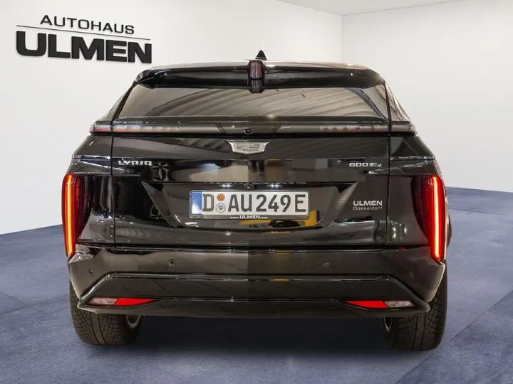 Cadillac LYRIQ