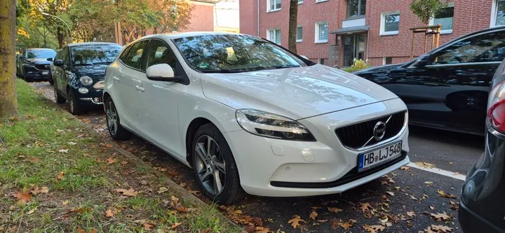 Volvo V40