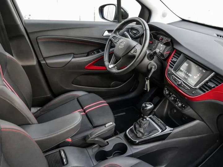 Opel Crossland (X)