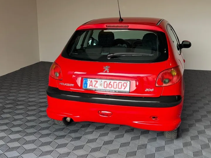 Peugeot 206