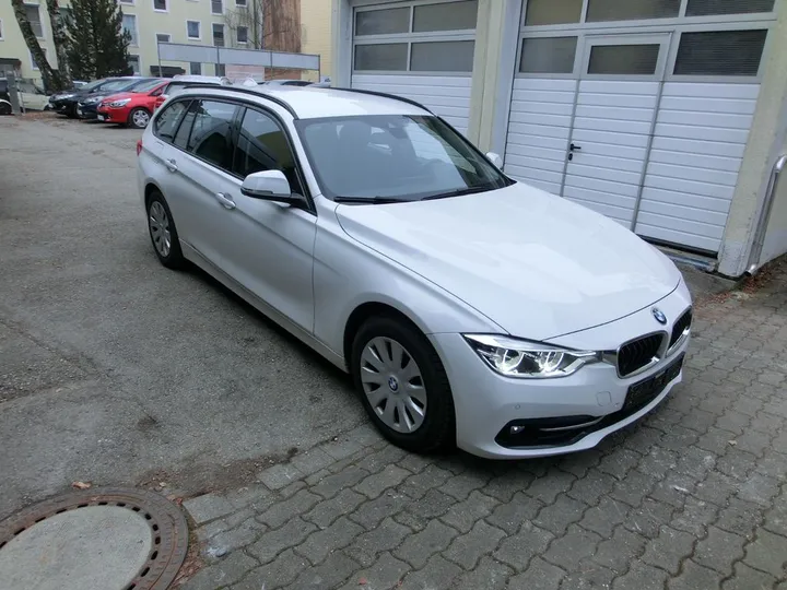BMW 320