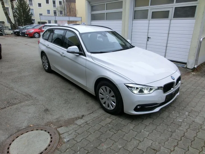 BMW 320