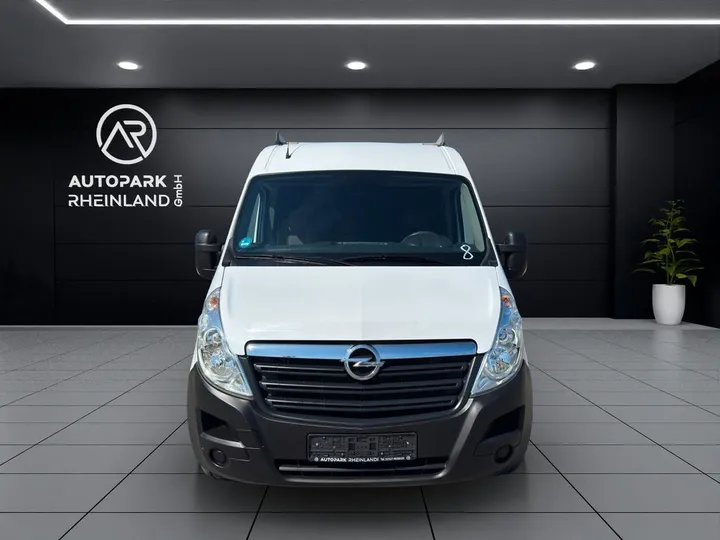 Opel Movano