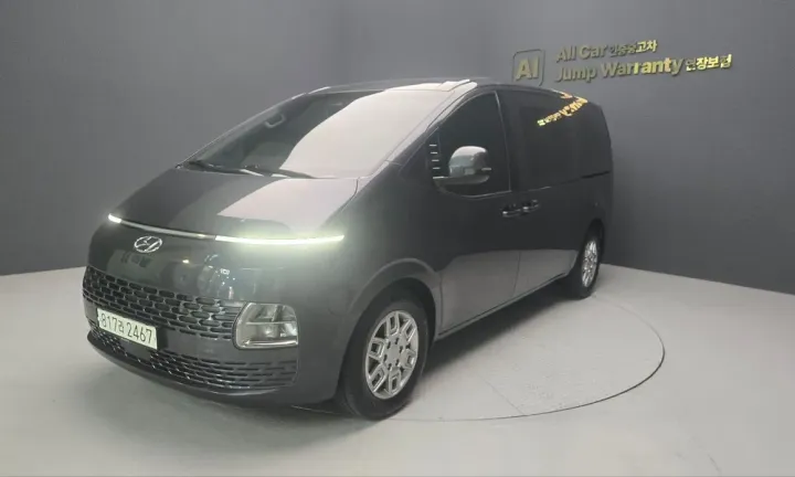 Hyundai Staria