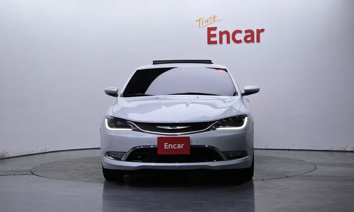 Chrysler 200