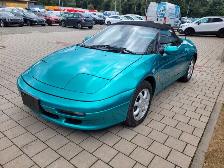 Kia Elan
