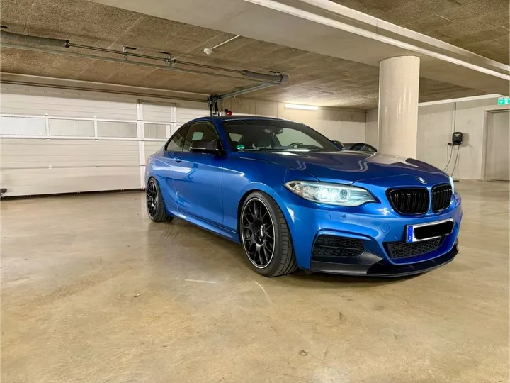 BMW M235