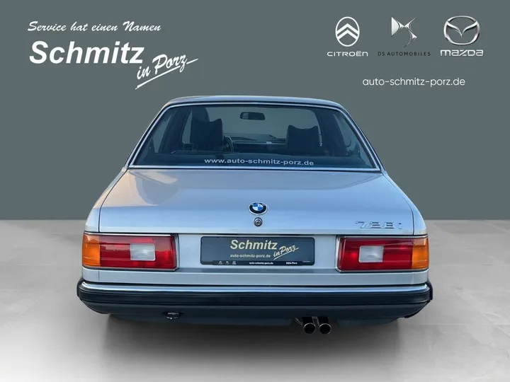 BMW 728