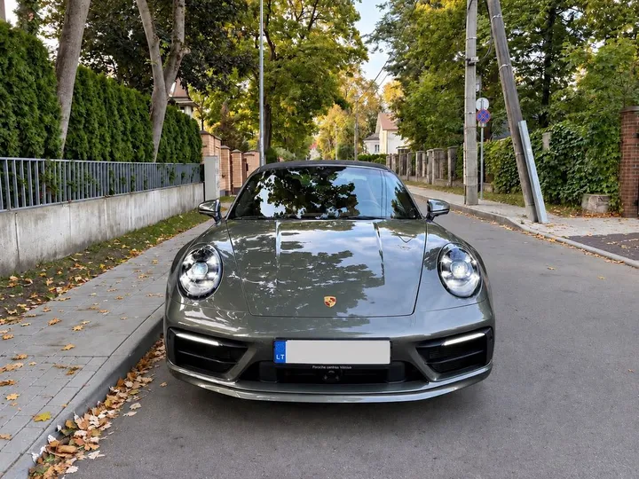 Porsche 992