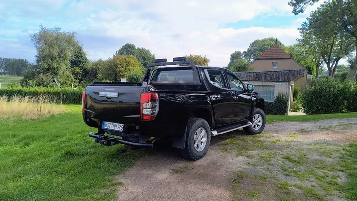 Mitsubishi L200
