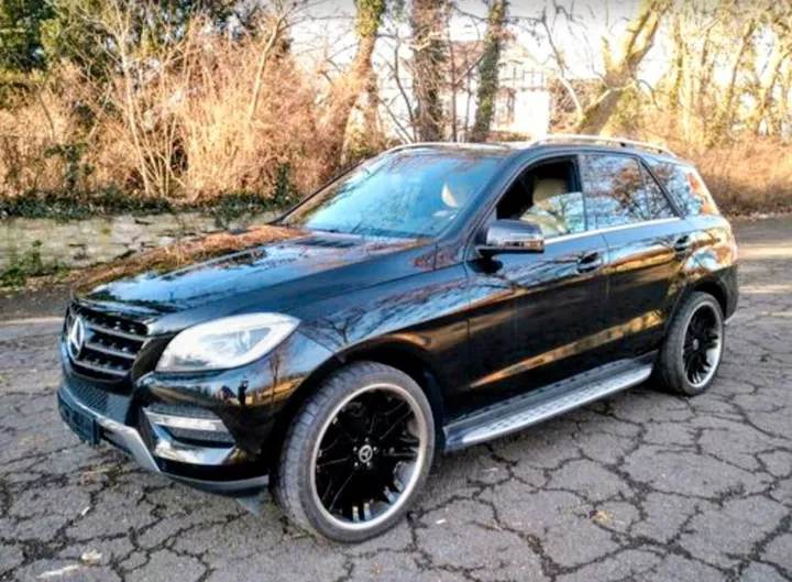 Mercedes-Benz ML 430