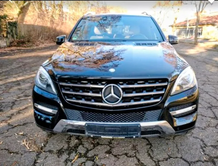Mercedes-Benz ML 430