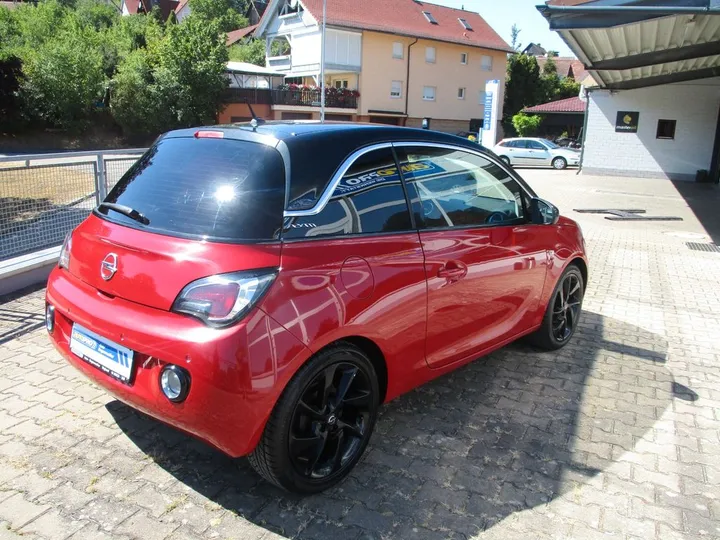 Opel Adam