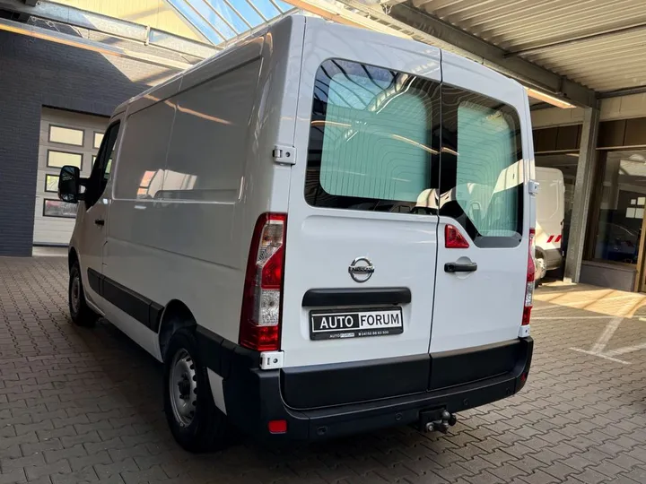 Nissan Interstar