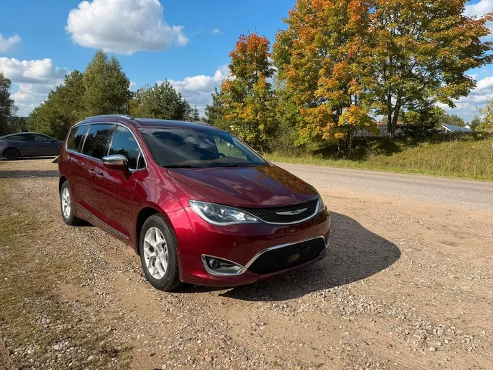 Chrysler Pacifica