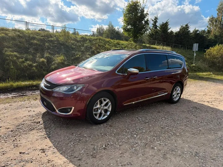 Chrysler Pacifica