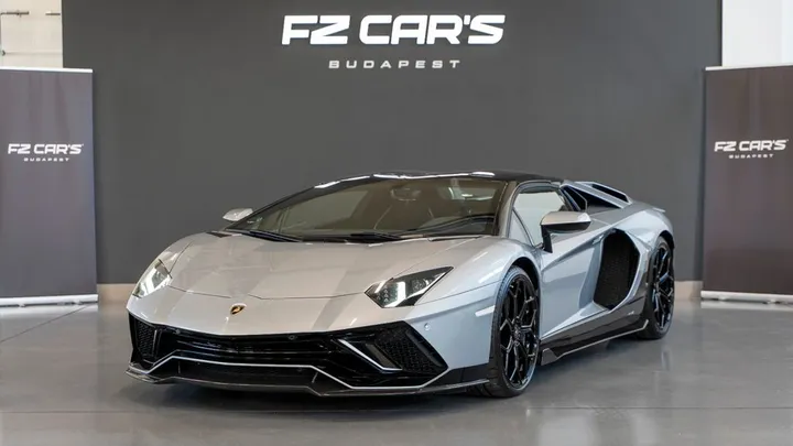 Lamborghini Aventador