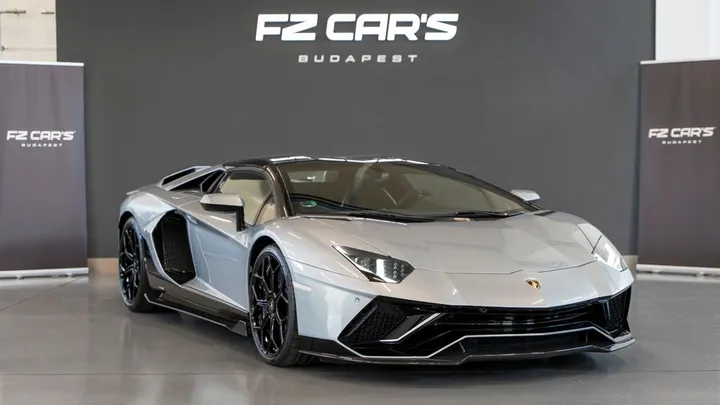 Lamborghini Aventador