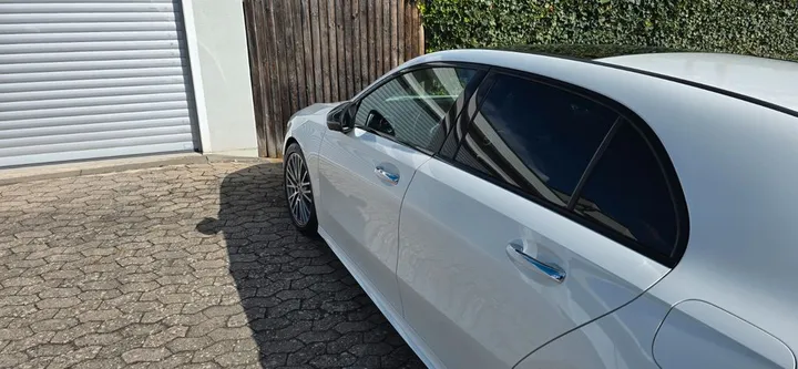 Mercedes-Benz A 220