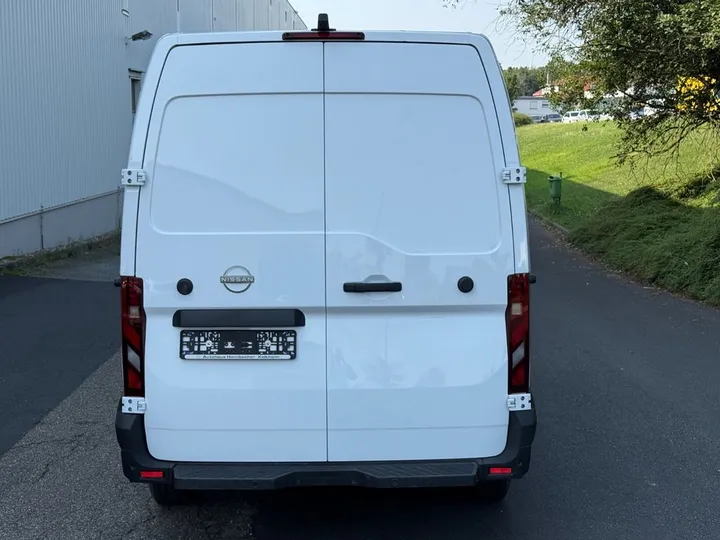Nissan Interstar