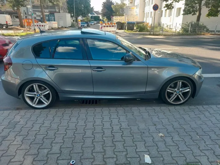 BMW 123