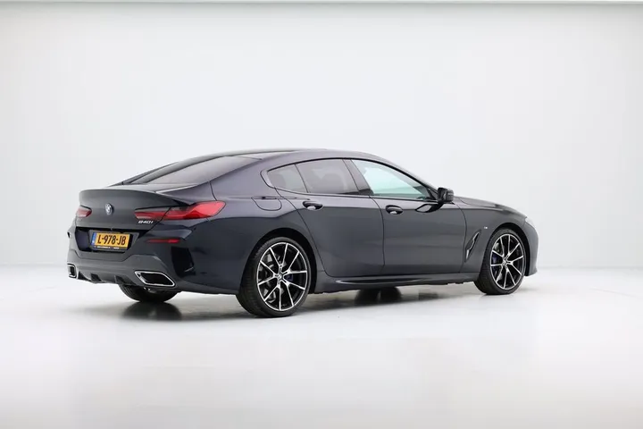 BMW 840