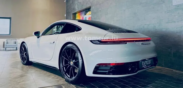Porsche 992