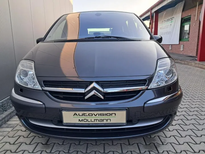 Citroën C8