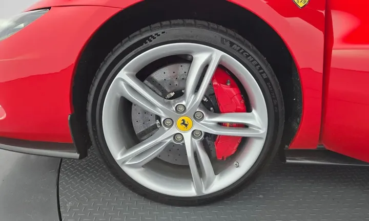 Ferrari 296