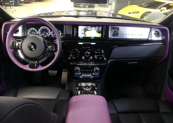 Rolls-Royce Phantom