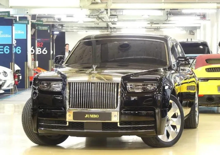 Rolls-Royce Phantom