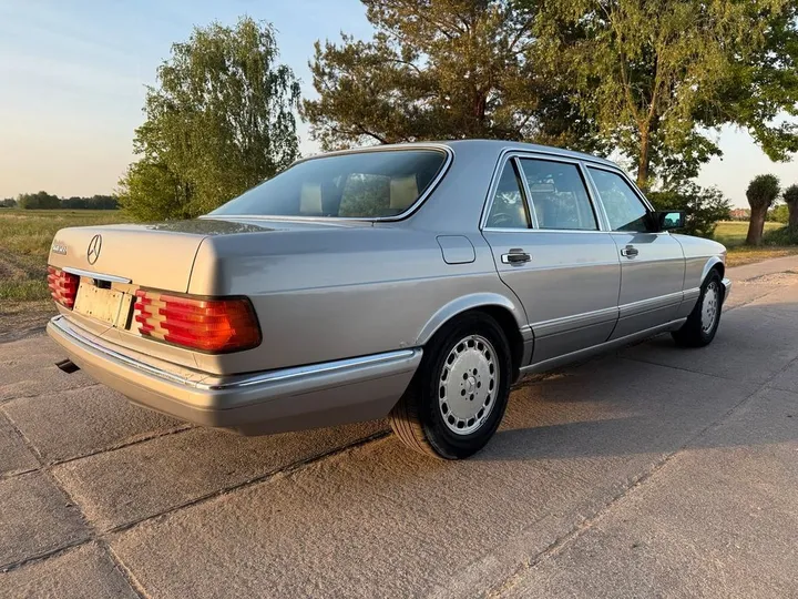 Mercedes-Benz S 560