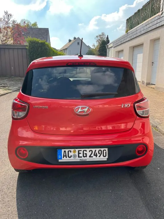 Hyundai i10