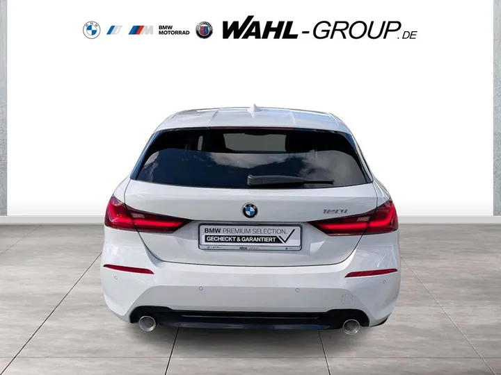BMW 120