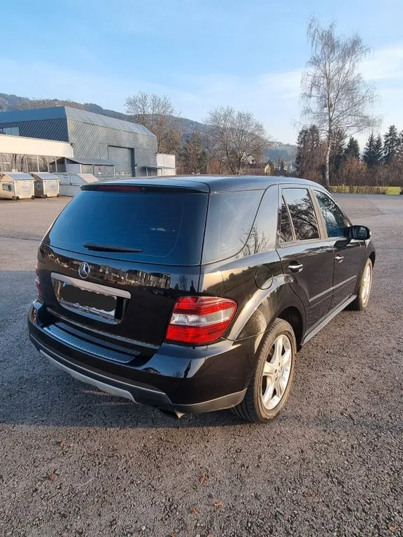 Mercedes-Benz ML 320